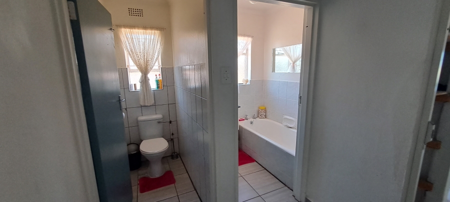 3 Bedroom Property for Sale in Vredenburg Western Cape